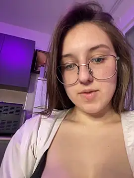 Vviikkssiikk online show from 10-13-25, 02:51