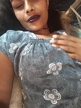 Snapshot of Eshna_Dabral chatting on 09-25-25, 04:29 Eshna Dabral online show from 09-25-25, 04:29