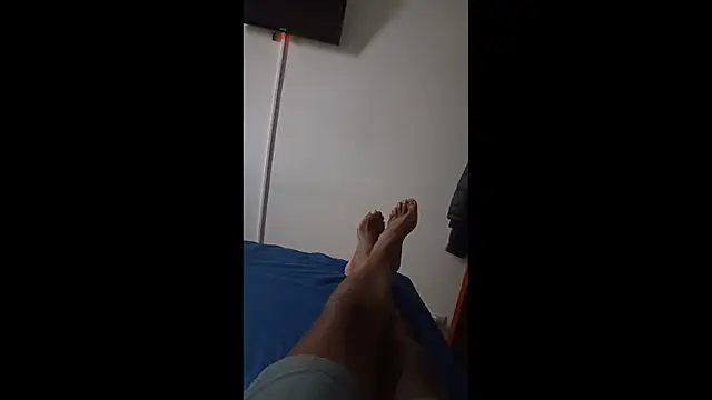 Snapshot of Bigmaumau54 chatting on 09-18-25, 08:34 Bigmaumau54 online show from 09-18-25, 08:34