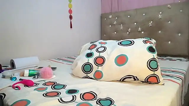 sofia8428 online show from 04-13-26, 12:25