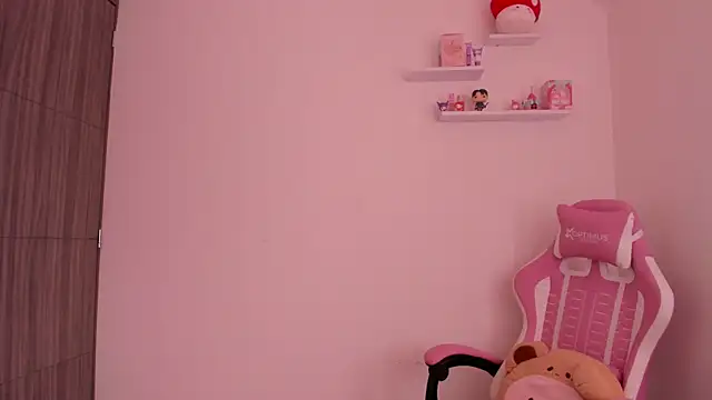 ImBunnyNova online show from 01-06-26, 01:59