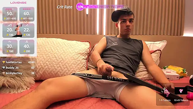 Snapshot of Hotboy21_ chatting on 03-21-25, 04:18 Hotboy21 online show from 03-21-25, 04:18
