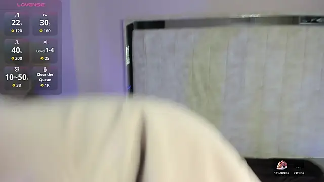 Elaine87  online show from 10-29-25, 08:41