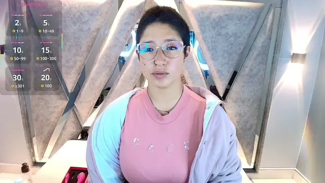 Elaine87  online show from 10-28-25, 07:35