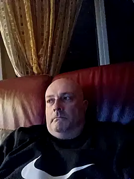 Alexis Bull online show from 12-16-25, 11:42