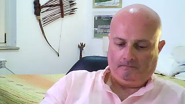 Alexis Bull online show from 05-17-26, 05:46