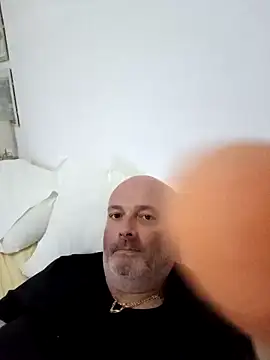 Alexis Bull online show from 09-20-25, 08:14