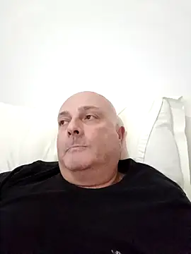 Alexis Bull online show from 02-16-26, 01:15