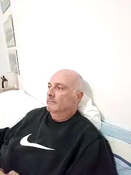 Alexis Bull online show from 11-26-25, 05:57