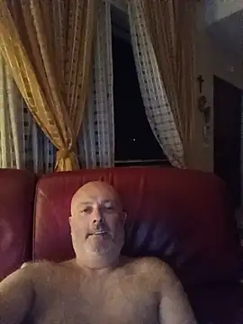 Snapshot of Alexis_Bull chatting on 06-28-26, 11:00 Alexis Bull online show from 06-28-26, 11:00