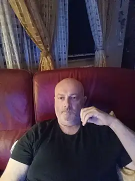 Snapshot of Alexis_Bull chatting on 06-06-26, 10:26 Alexis Bull online show from 06-06-26, 10:26