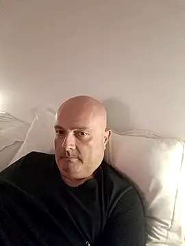 Alexis Bull online show from 10-13-25, 09:59