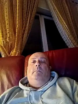 Alexis Bull online show from 03-17-26, 12:24