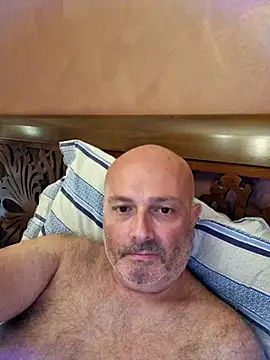 Snapshot of Alexis_Bull chatting on 07-10-26, 05:46 Alexis Bull online show from 07-10-26, 05:46