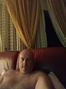 Snapshot of Alexis_Bull chatting on 07-18-26, 10:51 Alexis Bull online show from 07-18-26, 10:51