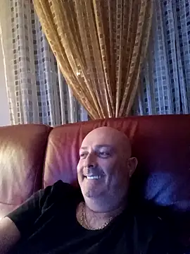 Alexis Bull online show from 10-15-25, 10:18