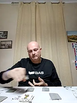 Alexis Bull online show from 12-21-25, 10:43