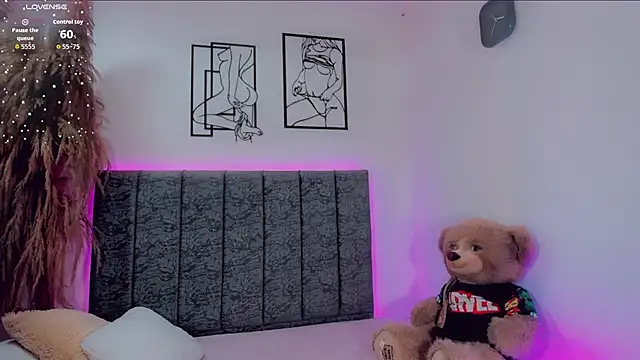 Snapshot of blonder_roux chatting on 02-27-26, 08:36 blonder roux online show from 02-27-26, 08:36