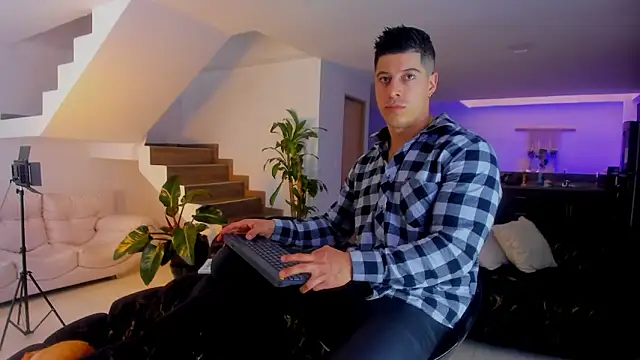 Lukas Green online show from 03-17-26, 05:27