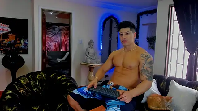 Lukas Green online show from 11-07-25, 06:01