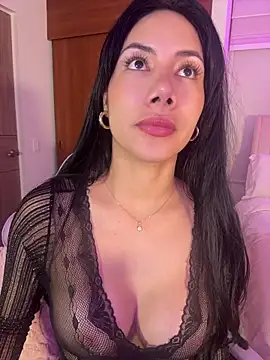 Snapshot of ArianaReynoldss chatting on 07-09-26, 10:04 ArianaReynoldss online show from 07-09-26, 10:04