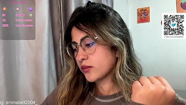 Snapshot of emma__bell_ chatting on 02-08-26, 11:24 emma bell online show from 02-08-26, 11:24