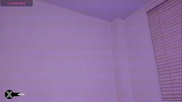 im eli1 online show from 10-19-25, 02:58
