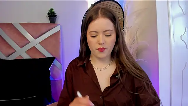 Snapshot of viol_collins__ chatting on 11-05-25, 03:59 viol collins online show from 11-05-25, 03:59