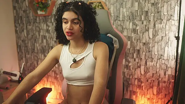 bonniie 98  online show from 05-19-26, 08:27
