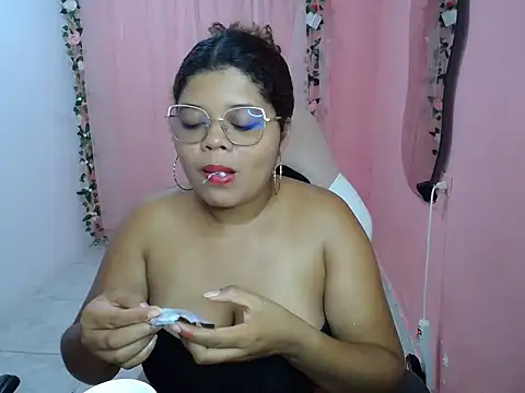 natalietits1 online show from 10-29-25, 09:14