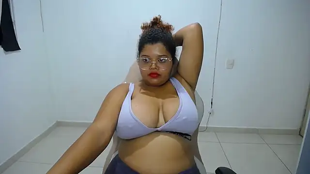 natalietits1 online show from 02-22-26, 04:15