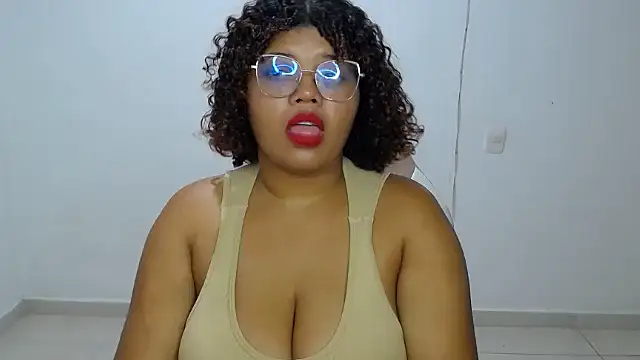 natalietits1 online show from 12-23-25, 06:02