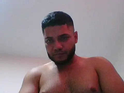 Snapshot of Alexanonimo chatting on 10-26-25, 07:25 Alexanonimo online show from 10-26-25, 07:25