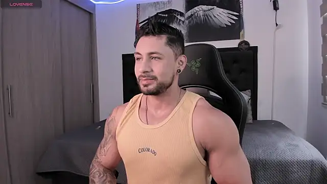 santi aesthetic online show from 11-06-25, 05:06