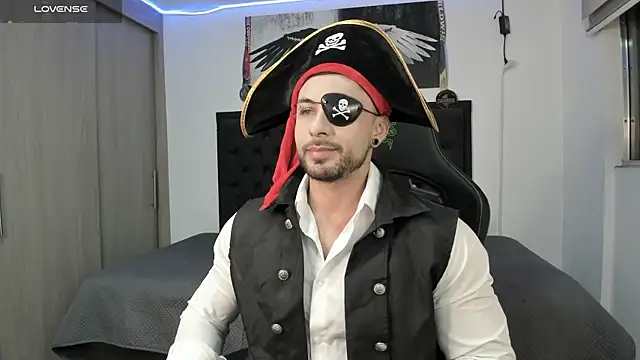 santi aesthetic online show from 10-31-25, 02:19