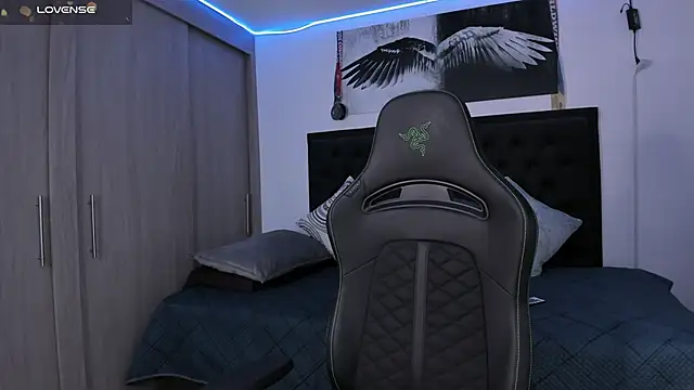 santi aesthetic online show from 09-19-25, 01:20