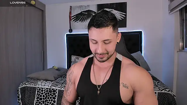 santi aesthetic online show from 06-12-26, 01:36