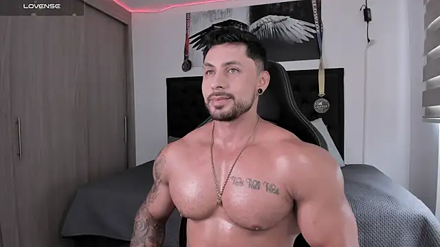 santi aesthetic online show from 11-26-25, 08:20