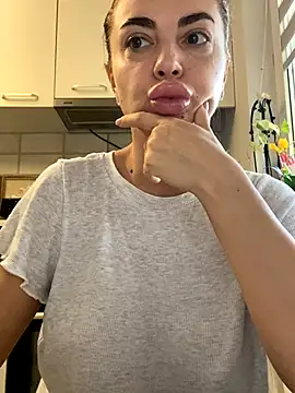 Anna Nobel online show from 10-30-25, 05:28