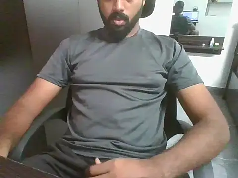 Snapshot of Periyakunji69 chatting on 10-08-25, 04:25 Periyakunji69 online show from 10-08-25, 04:25