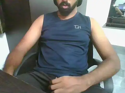 Snapshot of Periyakunji69 chatting on 10-01-25, 03:44 Periyakunji69 online show from 10-01-25, 03:44