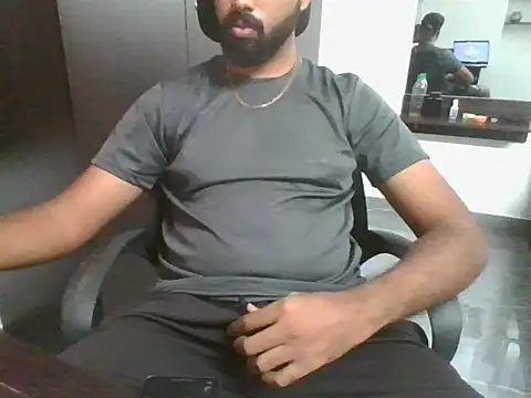 Snapshot of Periyakunji69 chatting on 11-01-25, 04:52 Periyakunji69 online show from 11-01-25, 04:52