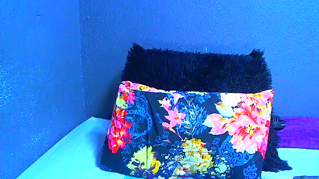 SMALLBOOBSXX online show from 07-12-26, 05:30