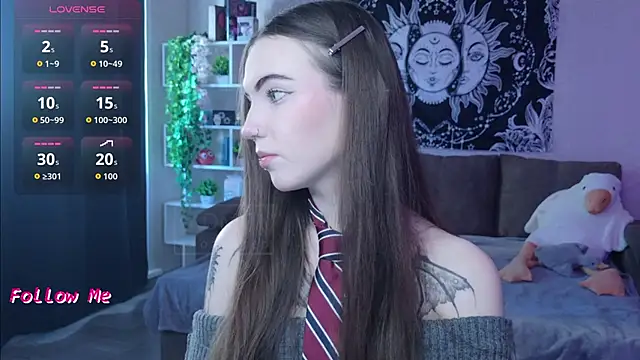 Snapshot of naugghtynikki chatting on 10-22-25, 04:12 naugghtynikki online show from 10-22-25, 04:12