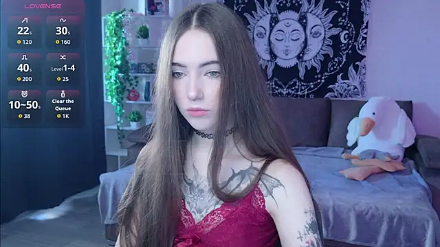 Snapshot of naugghtynikki chatting on 09-26-25, 03:57 naugghtynikki online show from 09-26-25, 03:57