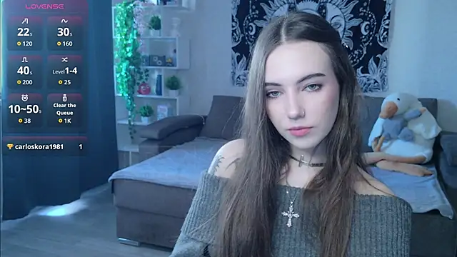 Snapshot of naugghtynikki chatting on 09-19-25, 05:11 naugghtynikki online show from 09-19-25, 05:11
