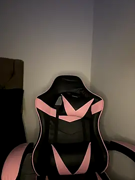 Manu 2002  online show from 09-28-25, 12:06