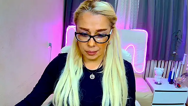 KatrinaCharm online show from 09-11-25, 06:13