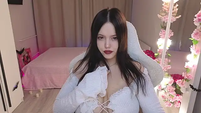 Betty  Davvis online show from 10-27-25, 01:01