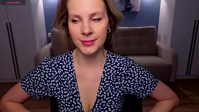 Snapshot of MelanieBennett chatting on 04-19-26, 06:03 MelanieBennett online show from 04-19-26, 06:03